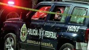  Emboscan convoy policial en el Estado de México, deja 13 muertos