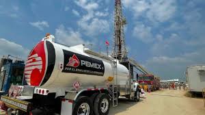  Pemex anuncia hallazgo de “Gigante Complejo Petrolero”