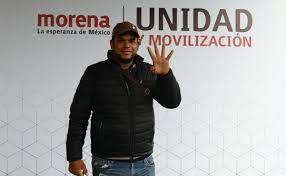  Arriba piches viejas, grita candidato de Morena en Zacatecas