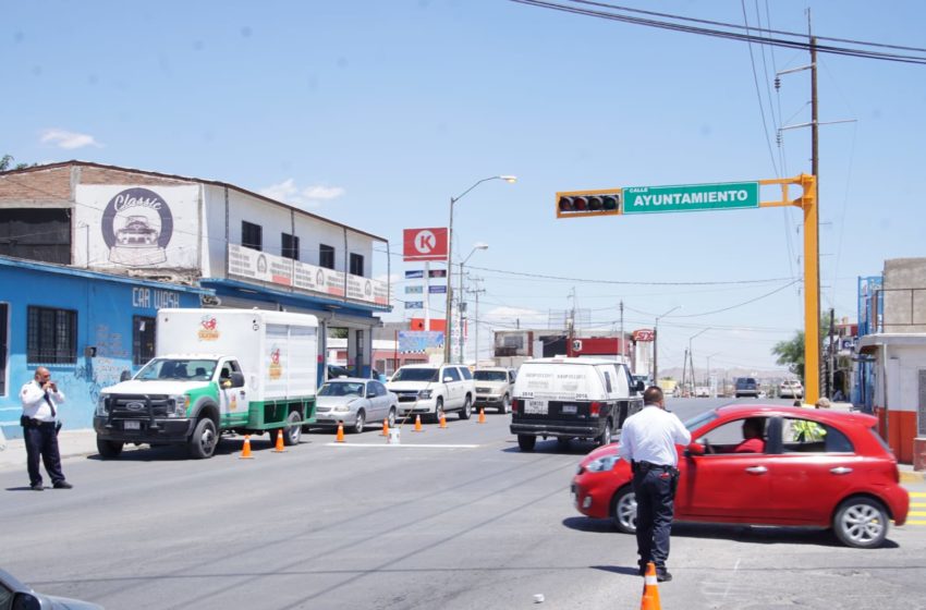  Activa seguridad Vial nuevos semaforos en Miguel de la Madrid y Carlos Amaya