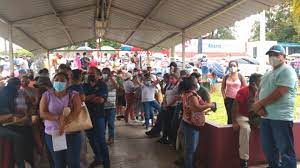  Ciudadanos Guatemaltecos cruzan a México para vacunarse contra el COVID 19