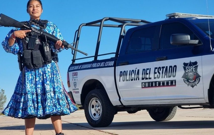  Liliana, mujer rarámuri, se convierte en policía de Chihuahua