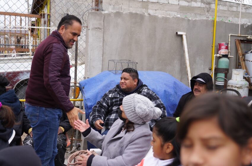  Entrega Bienestar cobijas en colonias vulnerables de Ciudad Juárez